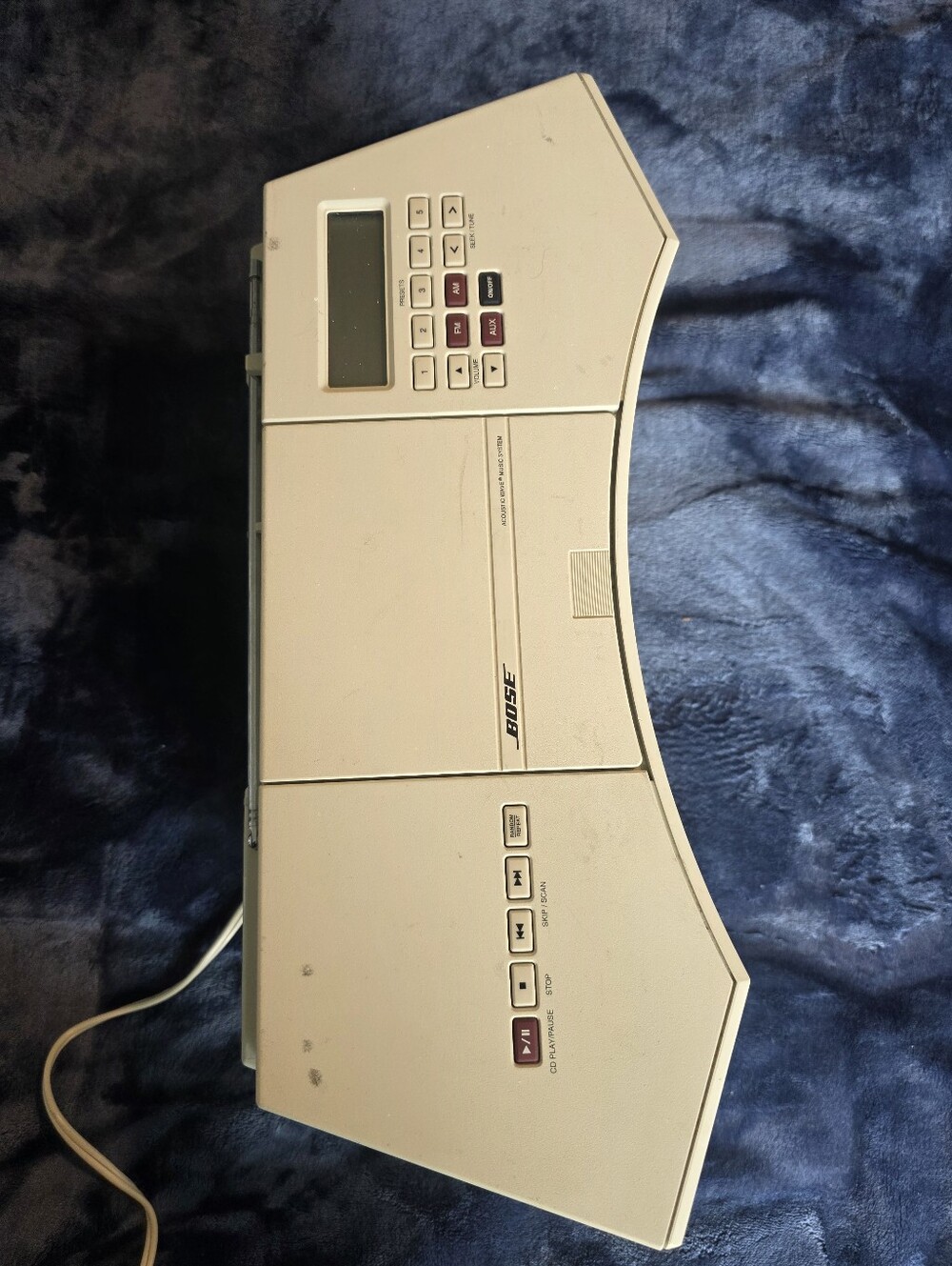 Bose Portable CD Player Stereo - Off-White Acoustic Wave Music System CD-3000
